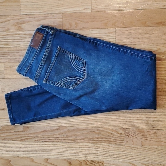 Hollister Super Skinny Jeans - Picture 2 of 3